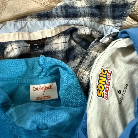 Boys lot of clothes 5T XS Small 16 item bundle tops bottoms kid toddler clothing - Picture 7 of 13